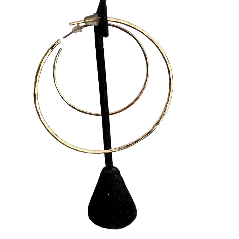 Hammered gold tone lightweight hoop post earrings
